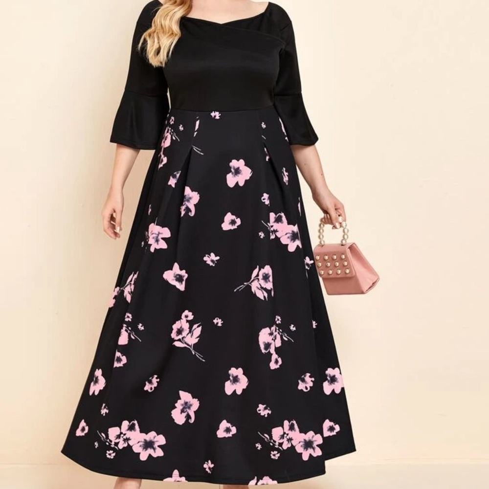 Bell sleeve fold pleated floral maxi dress